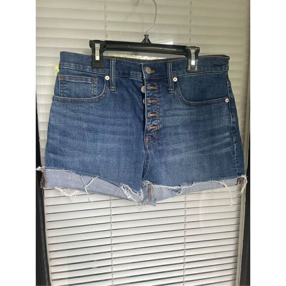 Madewell High Rise Denim ShortsSize 26 Buttons Casual Distressed Hem - Picture 4 of 16